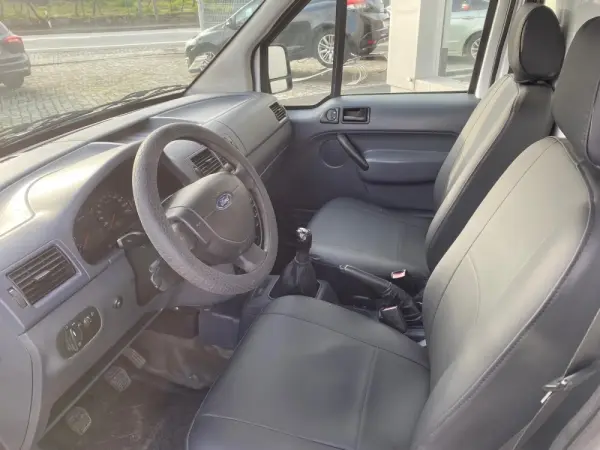 Ford Transit Connect 1.8 TDCi Curta 11