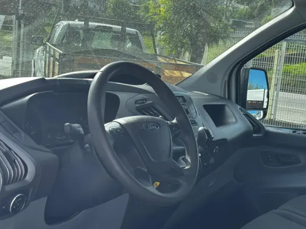 Ford Transit Custom 260L1 2.0 TDCi H1-Tecto Baixo Ambiente 5