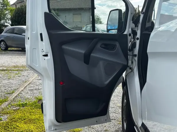 Ford Transit Custom 260L1 2.0 TDCi H1-Tecto Baixo Ambiente 10