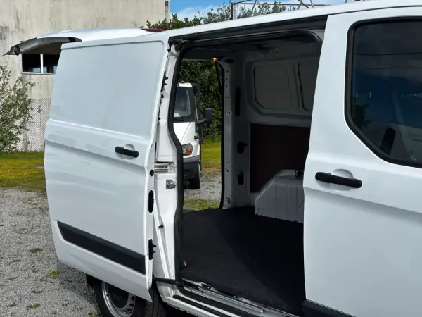 Ford Transit Custom 260L1 2.0 TDCi H1-Tecto Baixo Ambiente 11