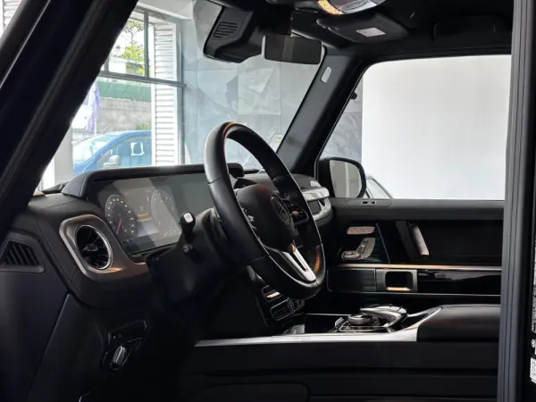 Mercedes-Benz G 450 AMG 12
