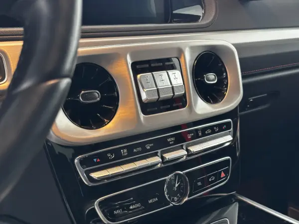 Mercedes-Benz G 450 AMG 19