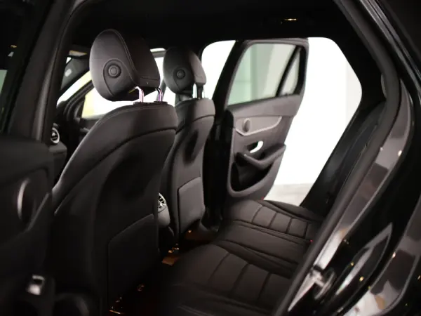 Mercedes-Benz GLC 300 de 4Matic 7