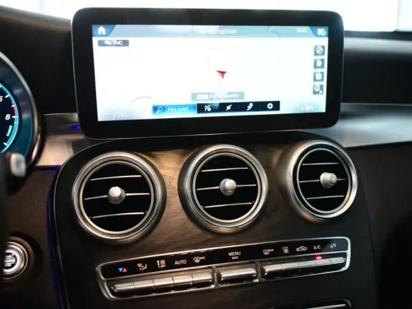 Mercedes-Benz GLC 300 de 4Matic 44