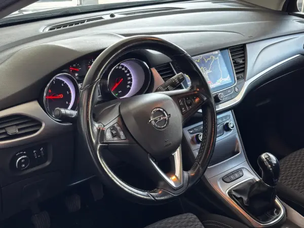 Opel Astra Sports Tourer 1.6 CDTI Innovation S/S 6