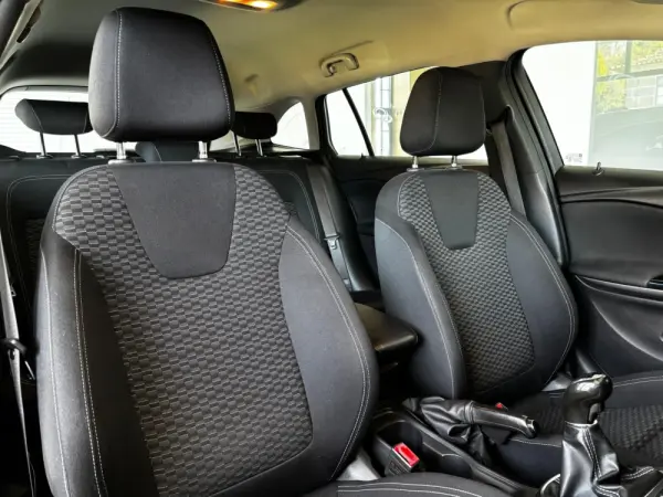 Opel Astra Sports Tourer 1.6 CDTI Innovation S/S 11