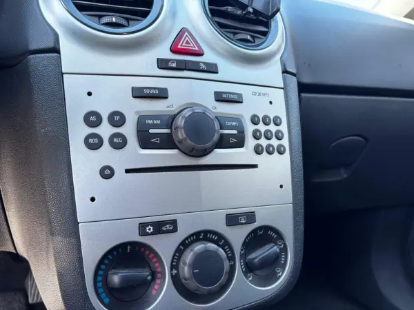 Opel Corsa 1.3 CDTi 8