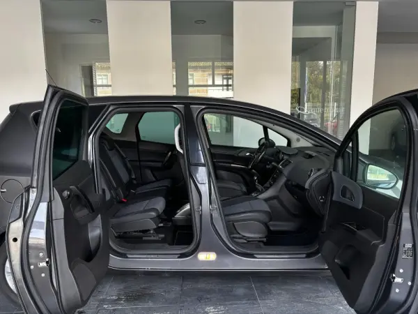 Opel Meriva 1.3 CDTi Design Edition S/S J16 6