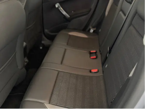 Peugeot 2008 1.2 PureTech Allure 12