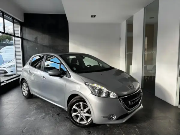 Peugeot 208 1.2 VTi Access 2