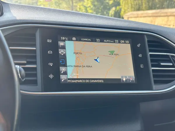 Peugeot 308 SW 1.6 BlueHDi Allure 13