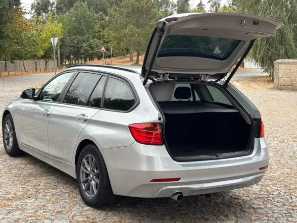 BMW 316 d Pack M 22