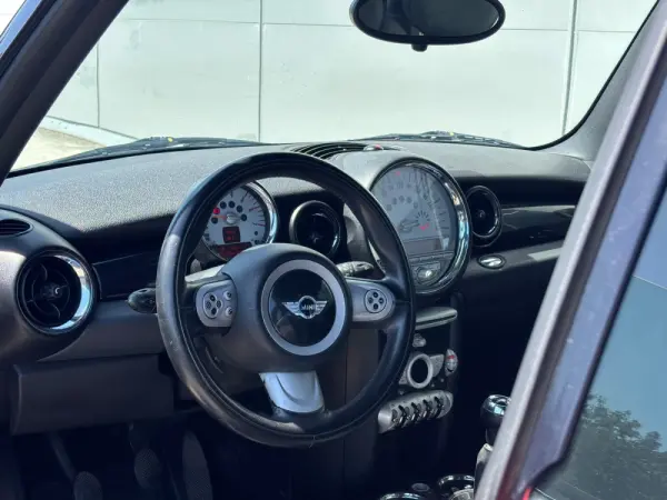 MINI 3 Portas Cooper D 5