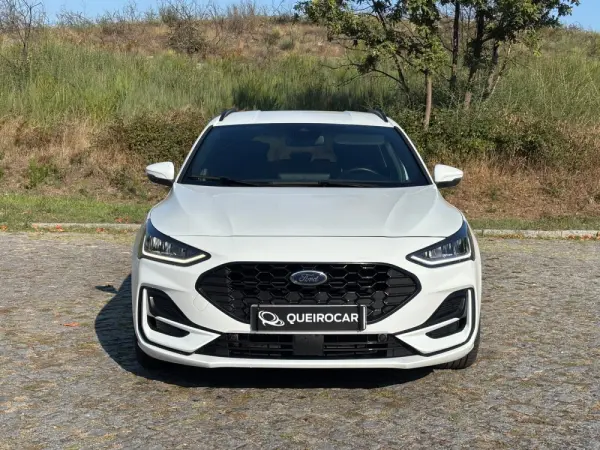 Ford Focus SW 1.0 EcoBoost MHEV ST-Line 1