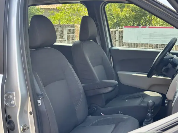 Dacia Lodgy 1.5 dCi Confort 7L 9