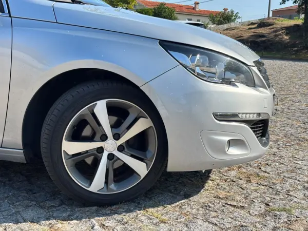 Peugeot 308 SW 1.6 BlueHDi Allure 4