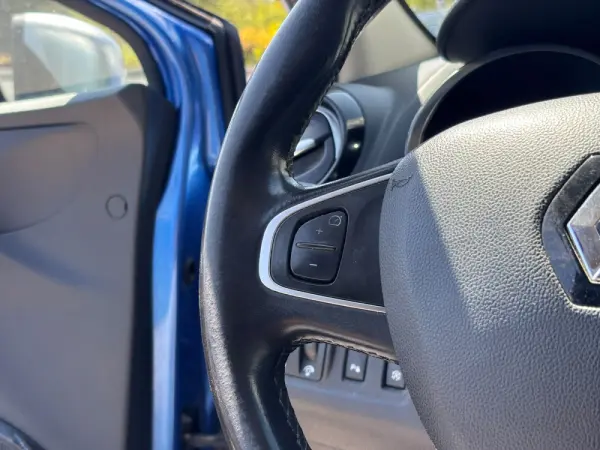Renault Clio Outro 7