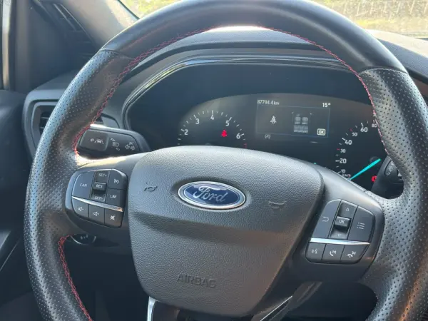 Ford Focus SW 1.0 EcoBoost MHEV ST-Line 17