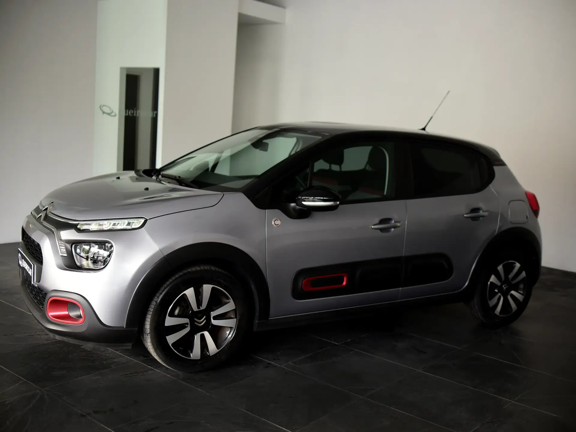 Citroen C3 1.2 PureTech C-Series 11
