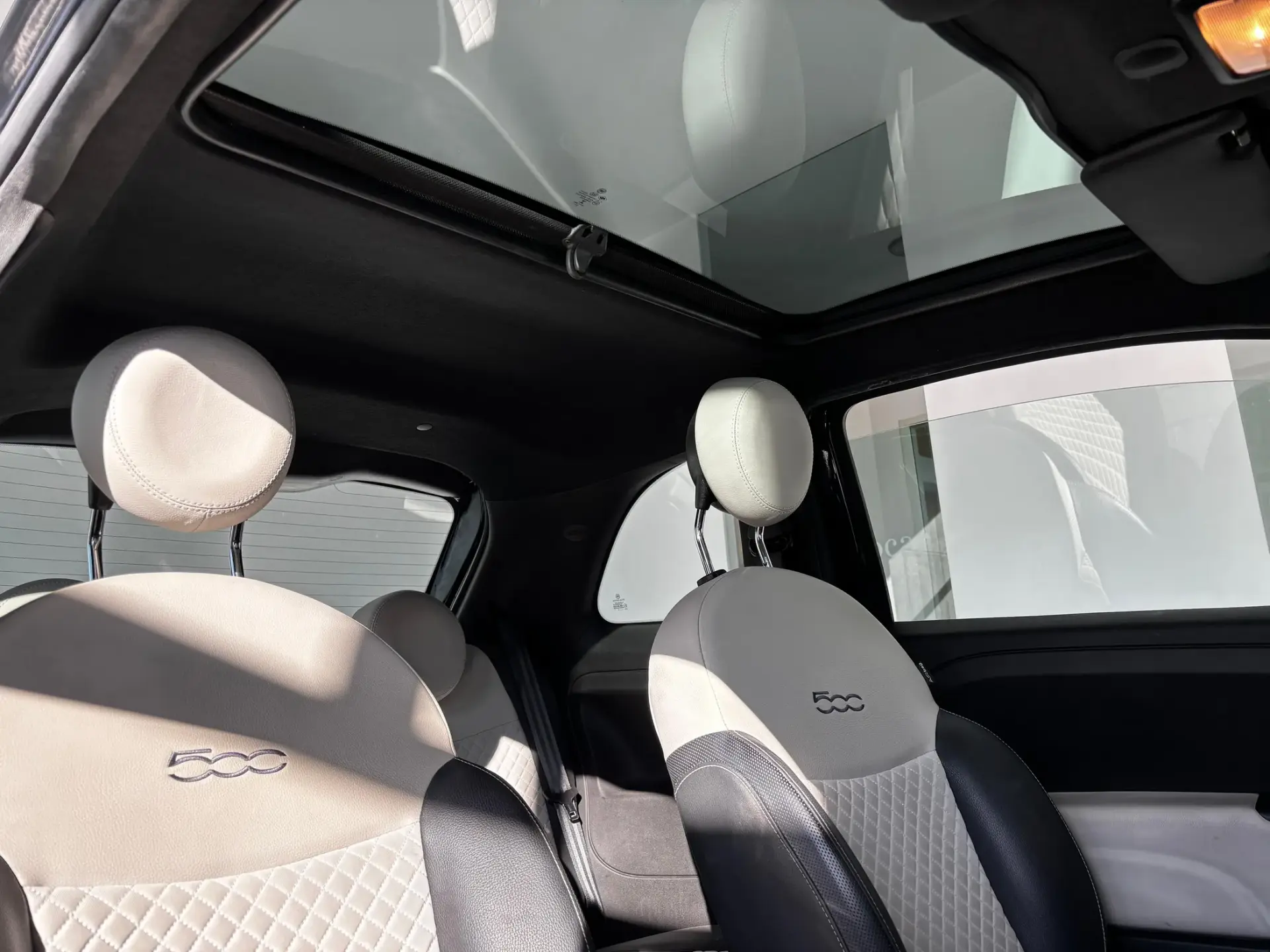 Fiat 500 1.0 Hybrid Dolcevita 14