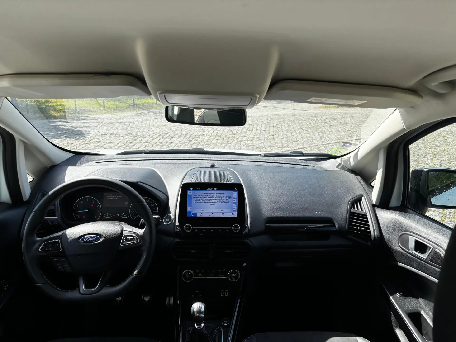 Ford EcoSport 1.0 EcoBoost ST-Line Plus 11