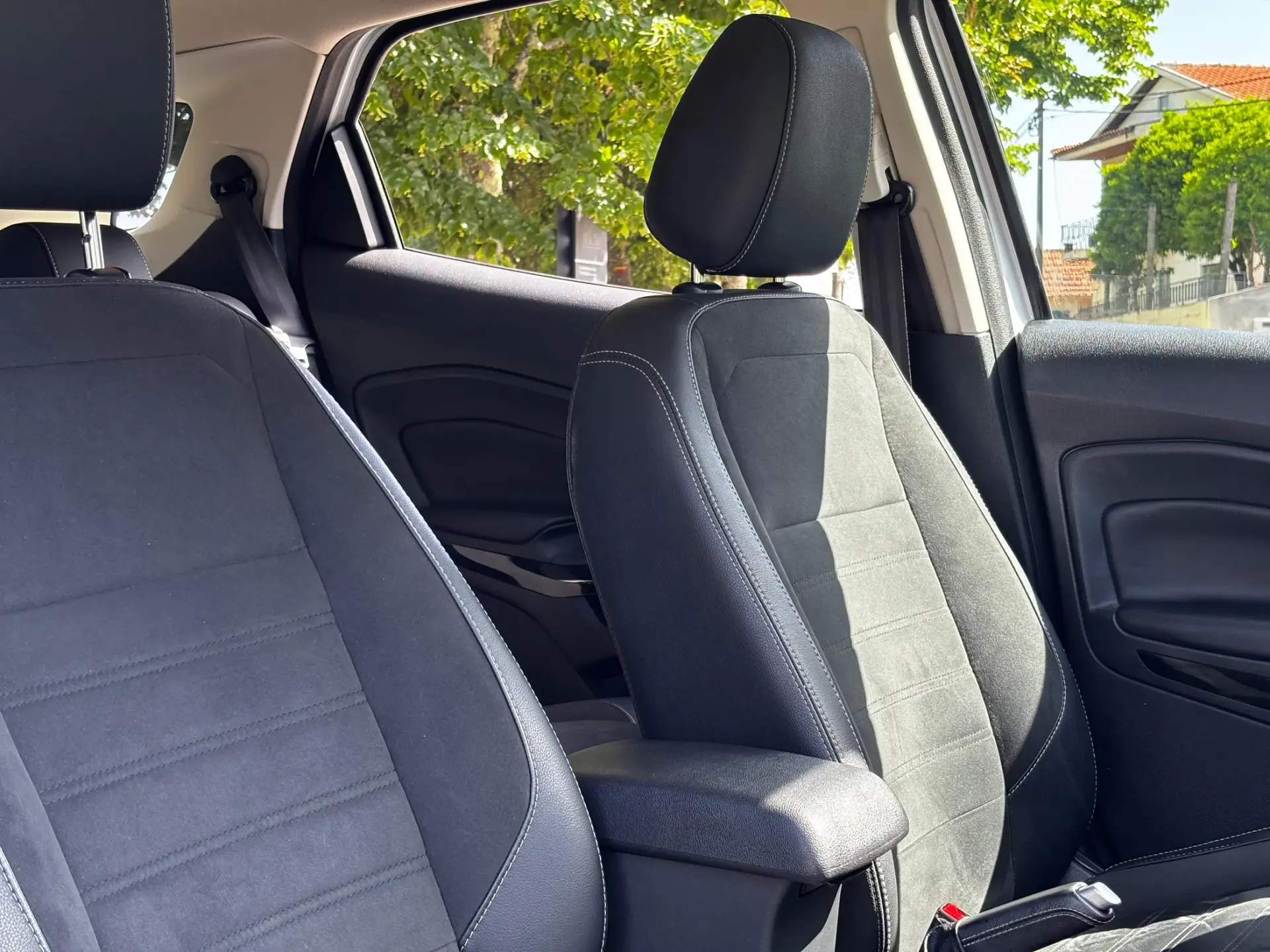 Ford EcoSport 1.0 EcoBoost ST-Line Plus 19