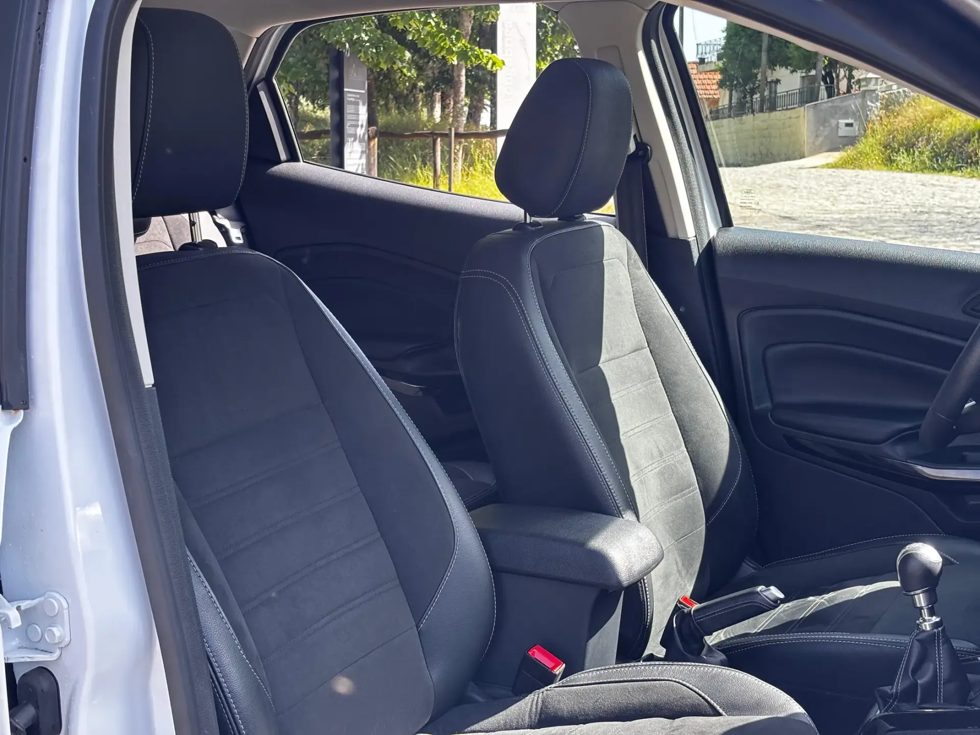 Ford EcoSport 1.0 EcoBoost ST-Line Plus 20