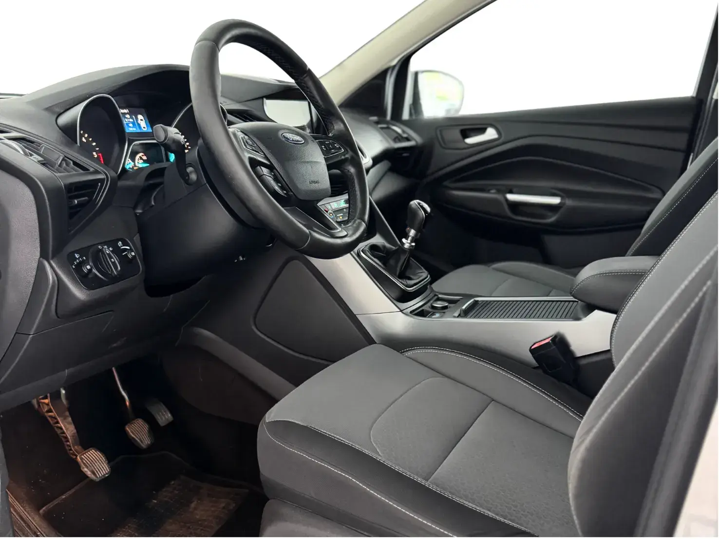 Ford Kuga 1.5 TDCi Business 3