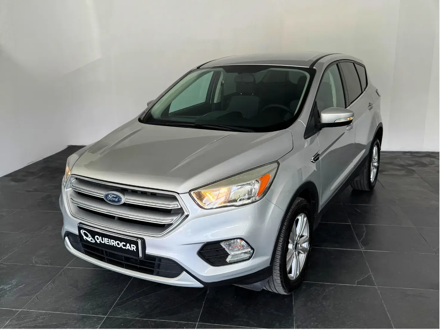 Ford Kuga 1.5 TDCi Business 4