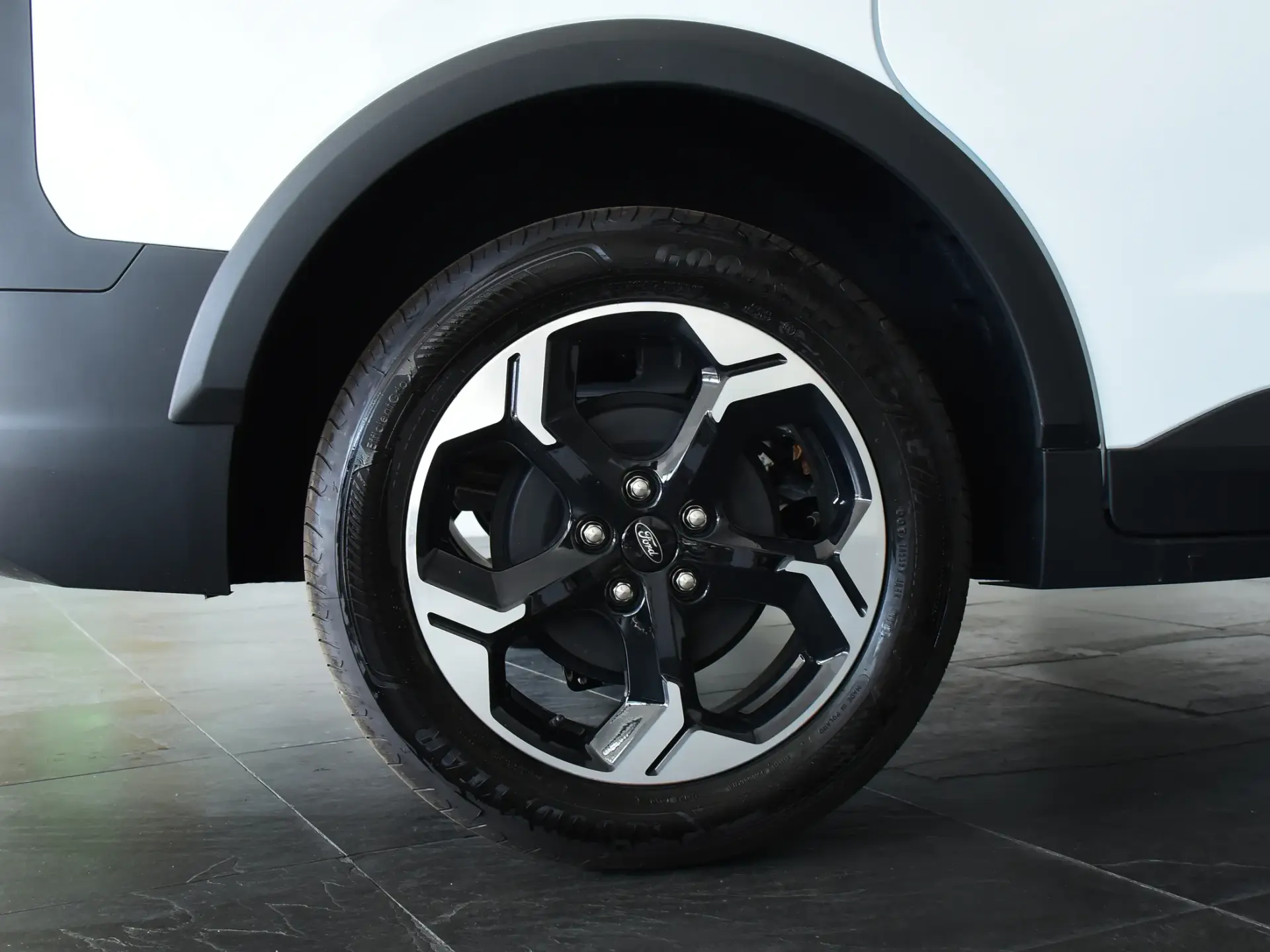 Ford Tourneo Courier 1.0 EcoBoost Active 5