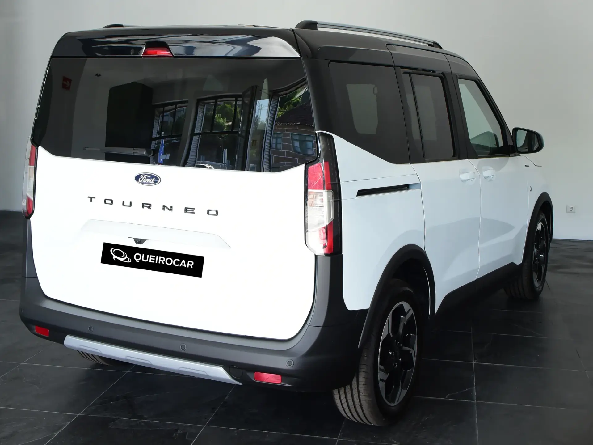 Ford Tourneo Courier 1.0 EcoBoost Active 7