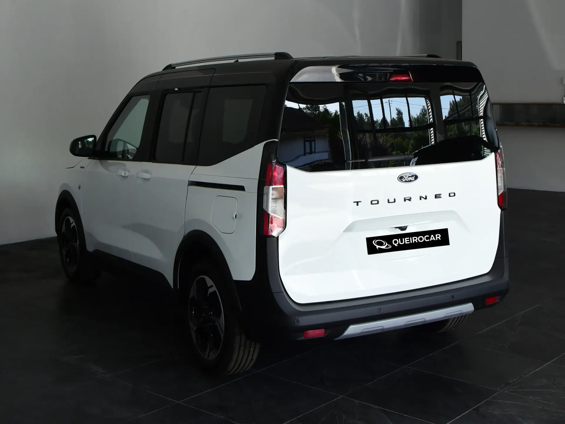 Ford Tourneo Courier 1.0 EcoBoost Active 10