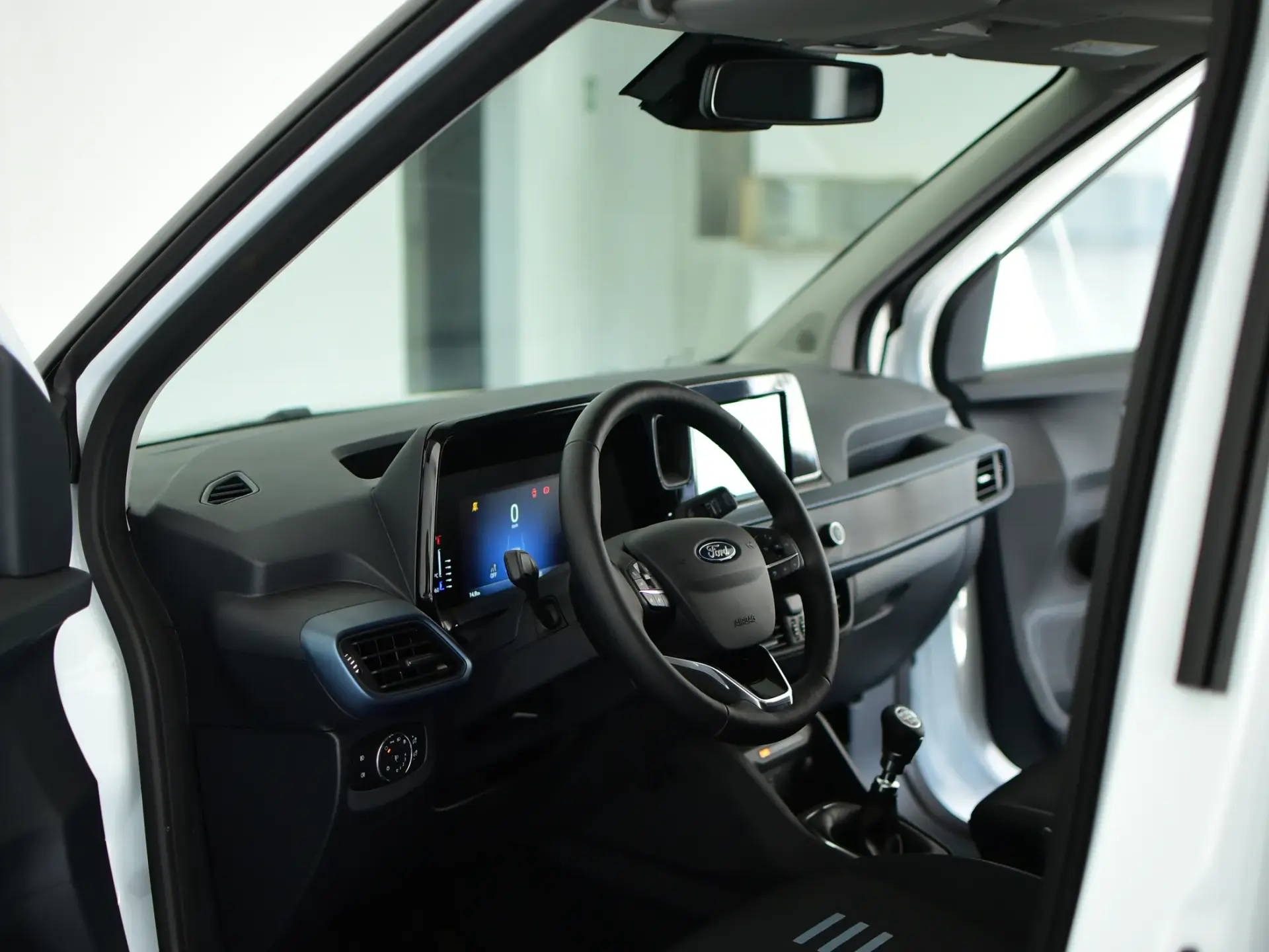 Ford Tourneo Courier 1.0 EcoBoost Active 22