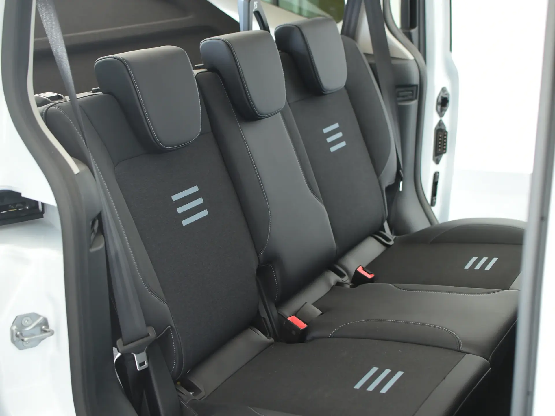 Ford Tourneo Courier 1.0 EcoBoost Active 36