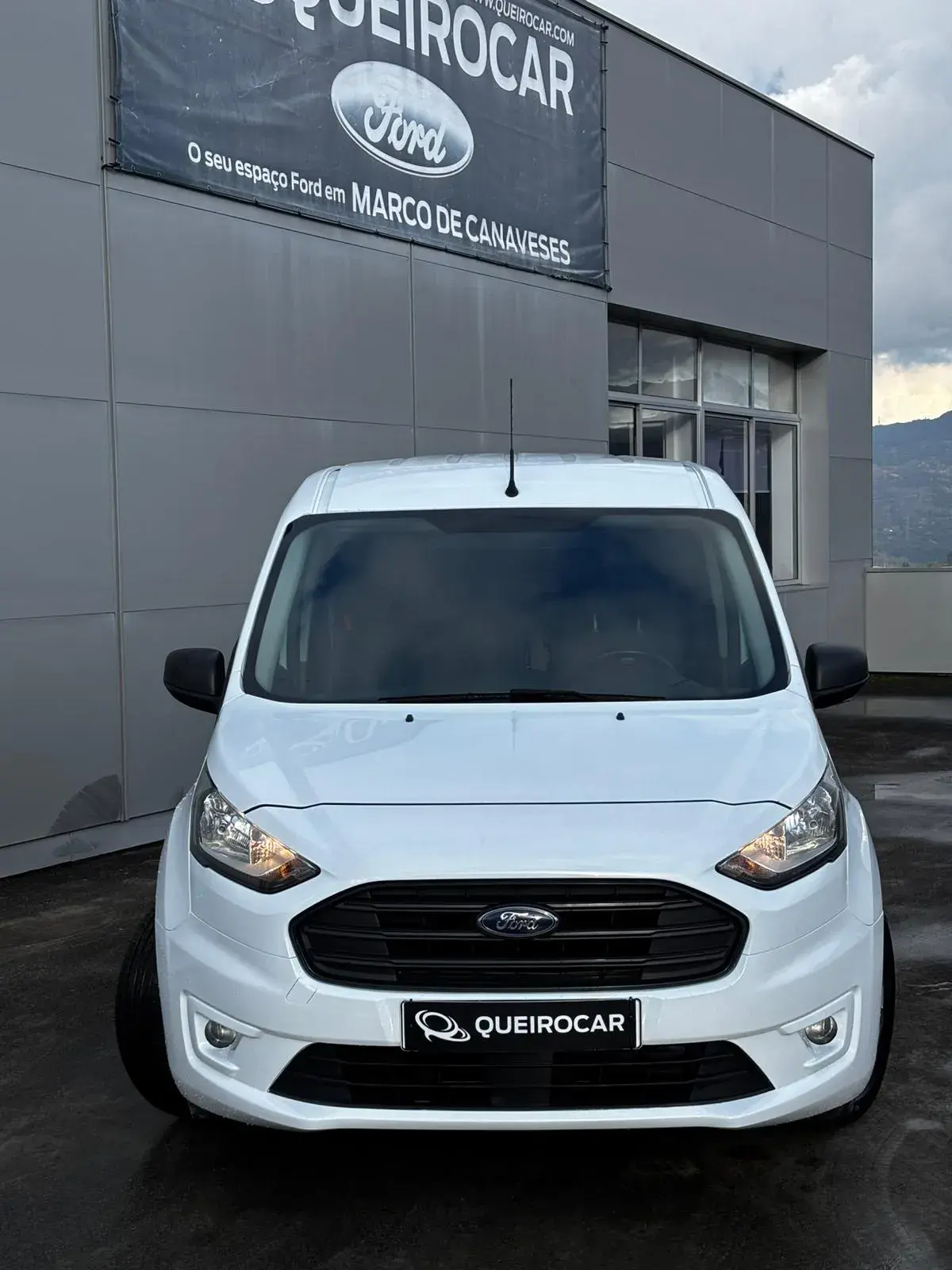 Ford Transit Connect 1.5 TDCi 240 L2 Ambiente 1