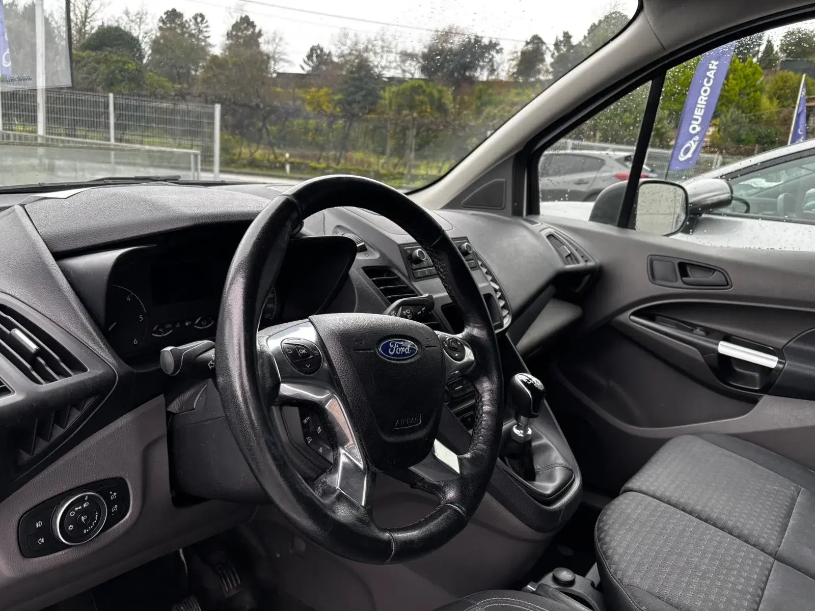 Ford Transit Connect 1.5 TDCi 240 L2 Ambiente 6