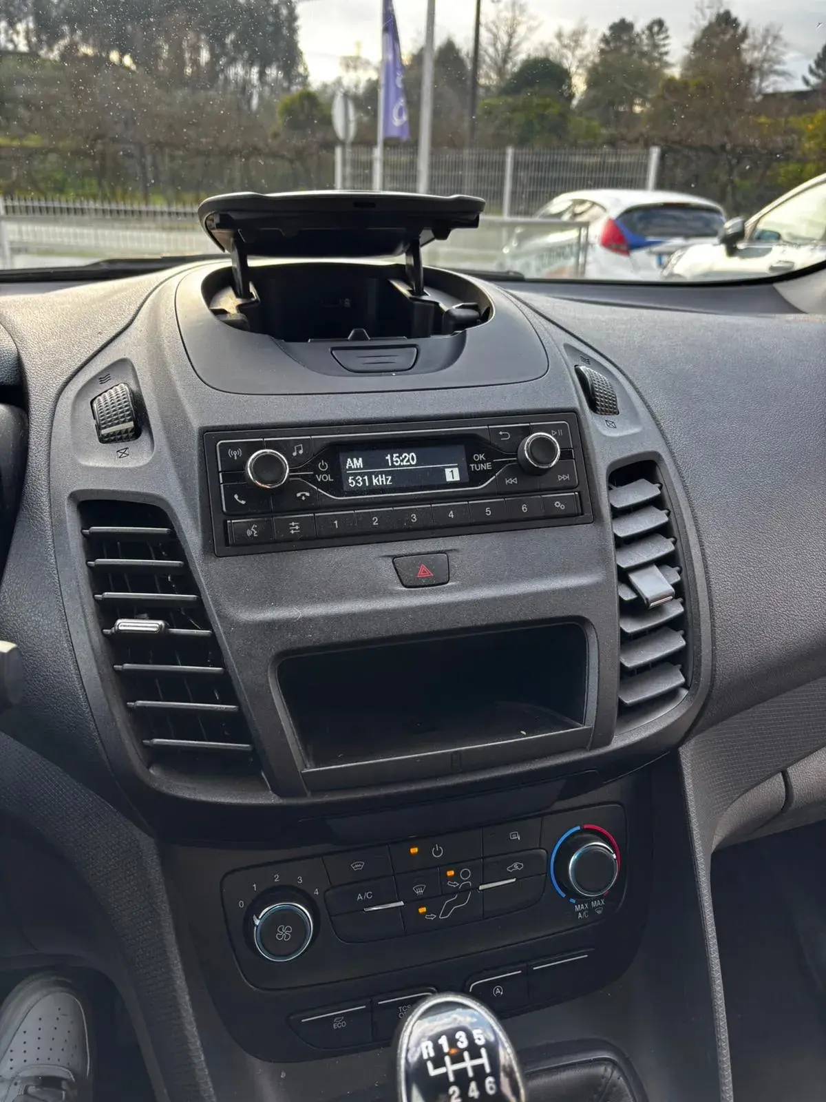 Ford Transit Connect 1.5 TDCi 240 L2 Ambiente 7