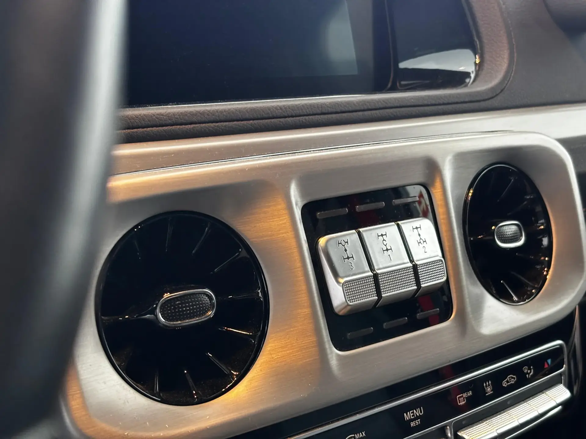 Mercedes-Benz G 450 AMG 23