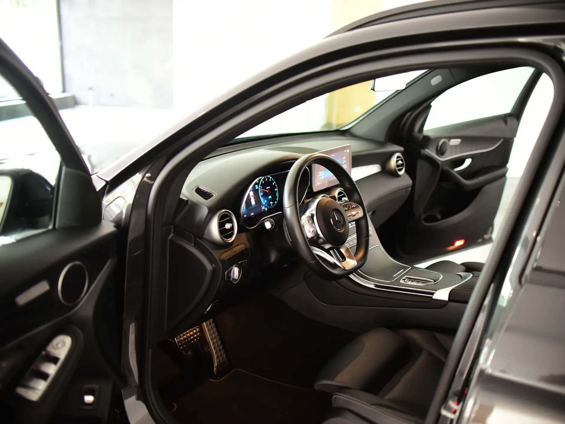 Mercedes-Benz GLC 300 de 4Matic 2