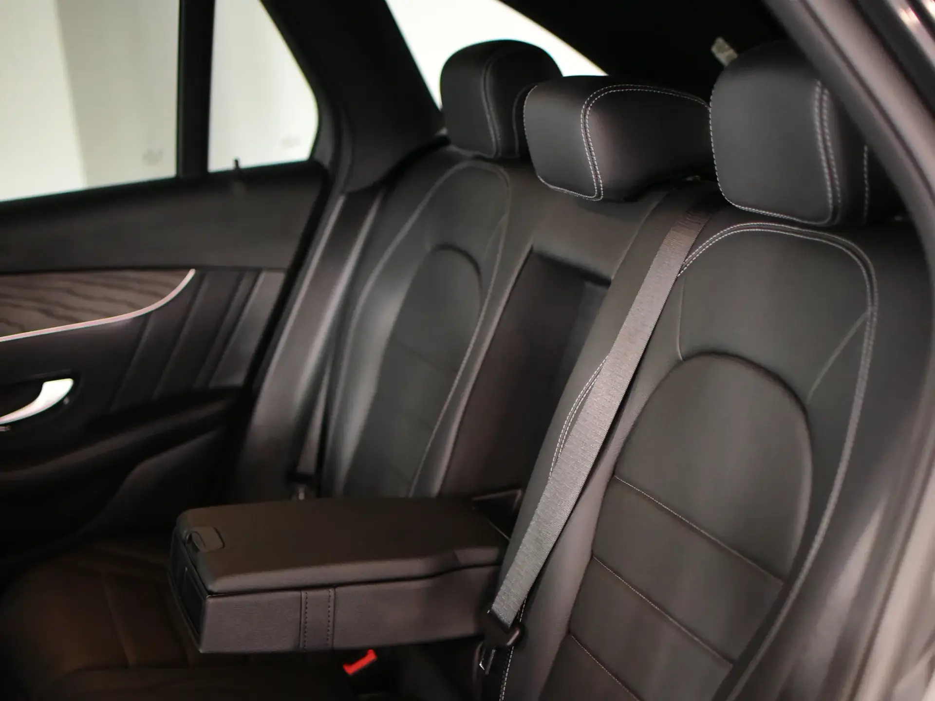 Mercedes-Benz GLC 300 de 4Matic 11