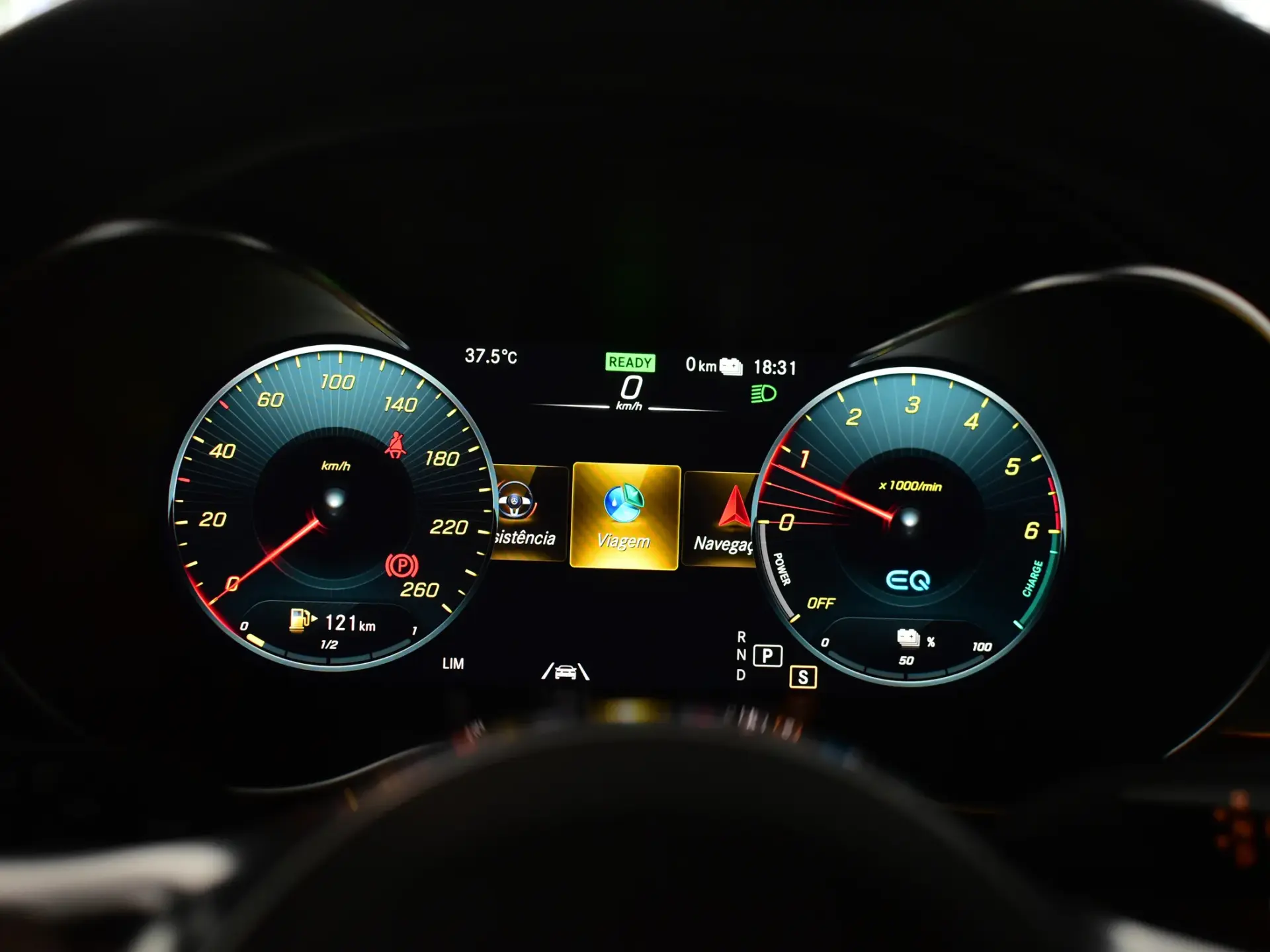 Mercedes-Benz GLC 300 de 4Matic 12