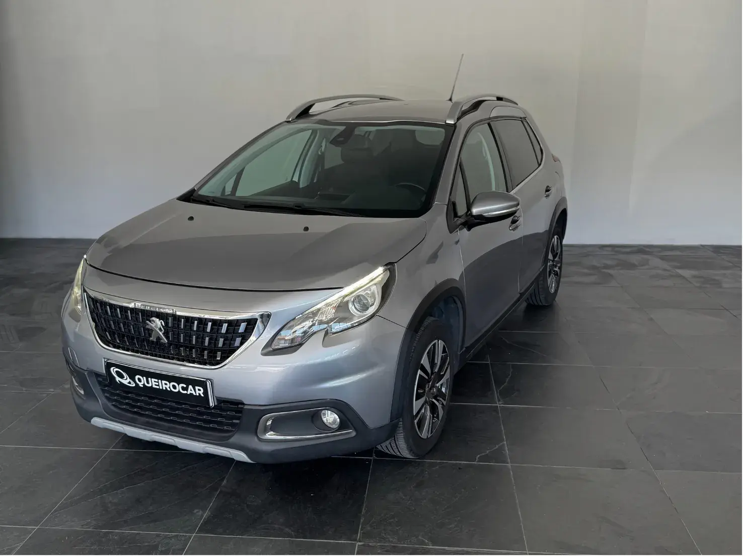 Peugeot 2008 1.2 PureTech Allure 2