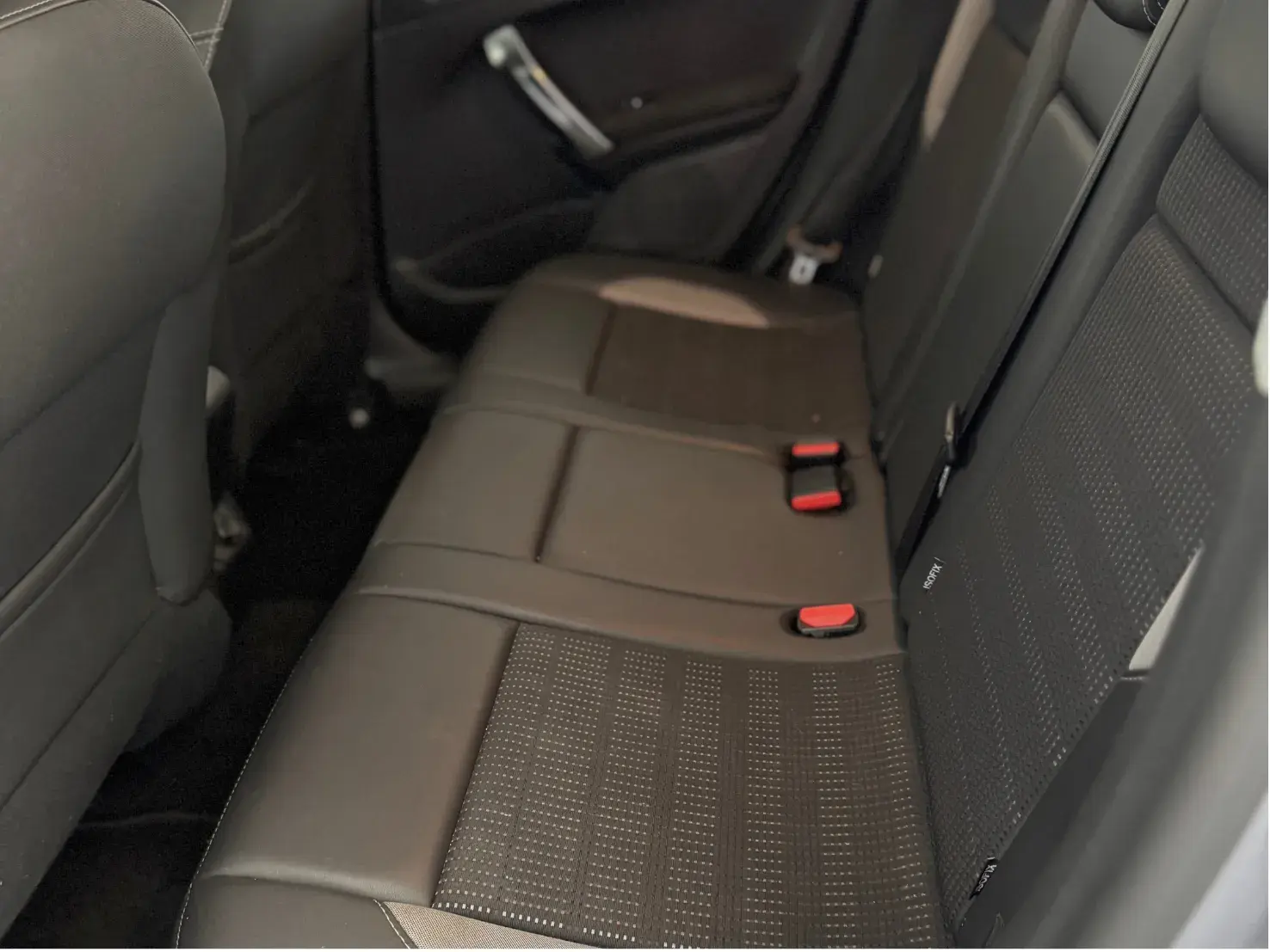 Peugeot 2008 1.2 PureTech Allure 12