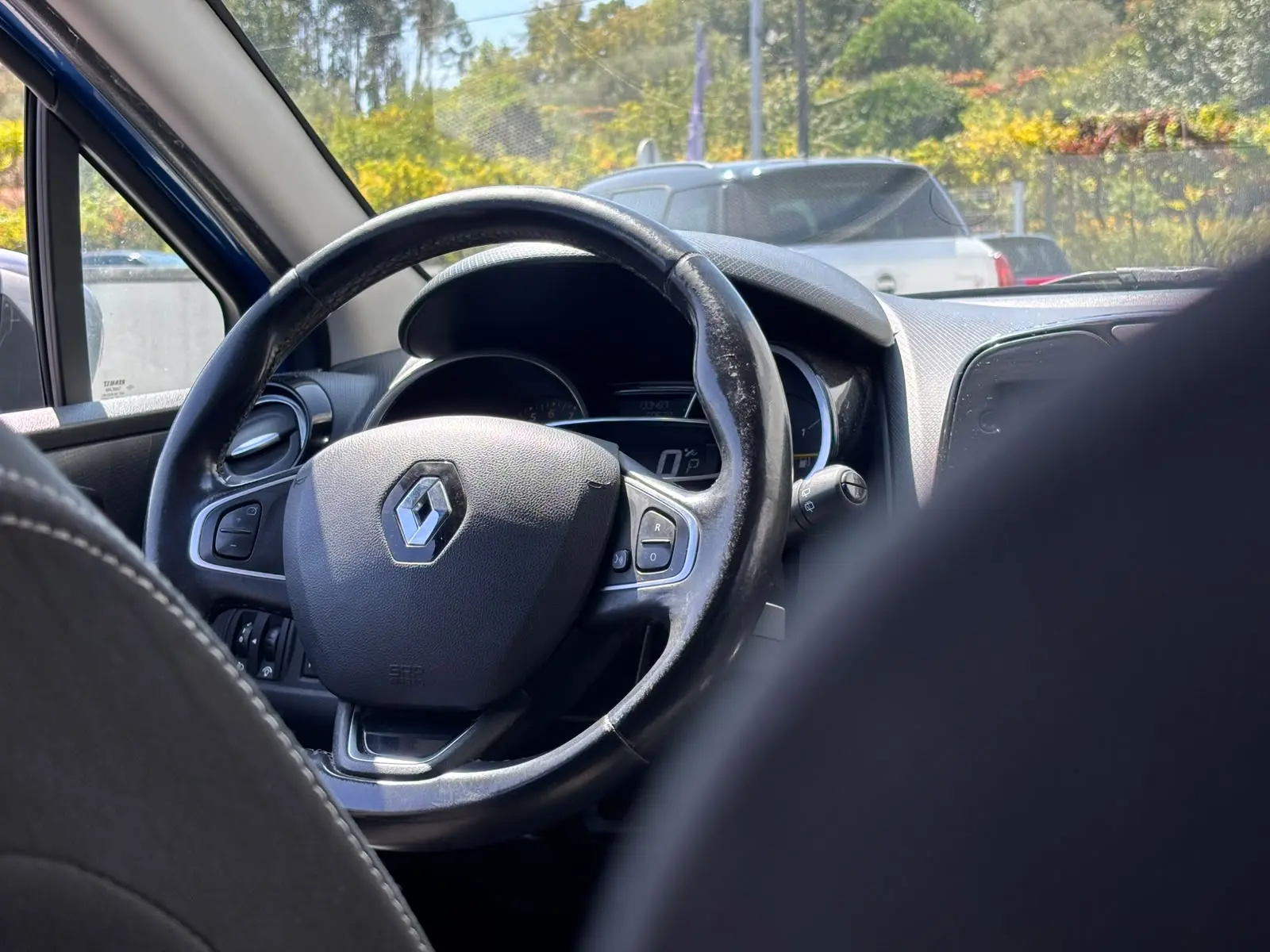 Renault Clio Outro 14
