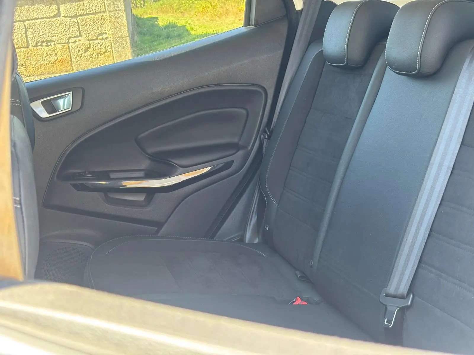 Ford EcoSport 1.0 EcoBoost ST-Line Plus 24