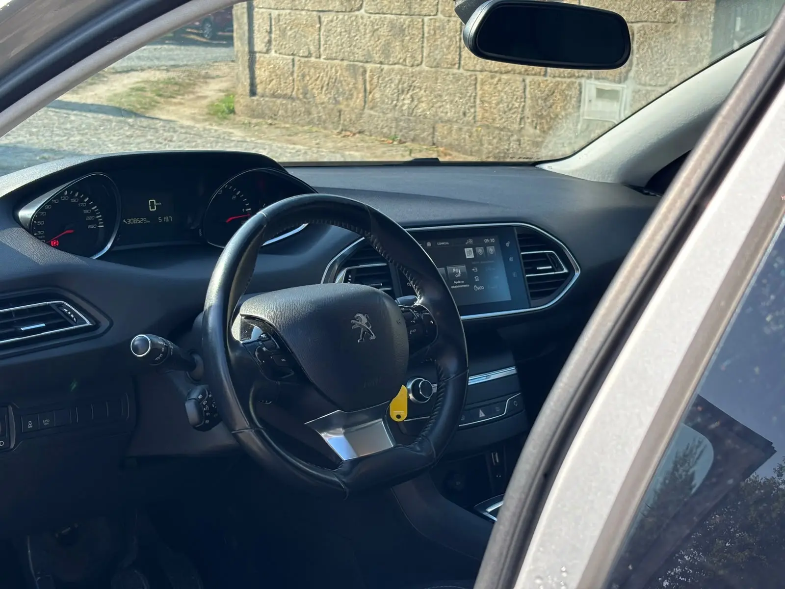 Peugeot 308 SW 1.6 BlueHDi Allure 7