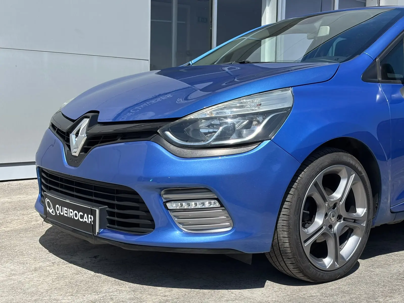 Renault Clio Outro 3