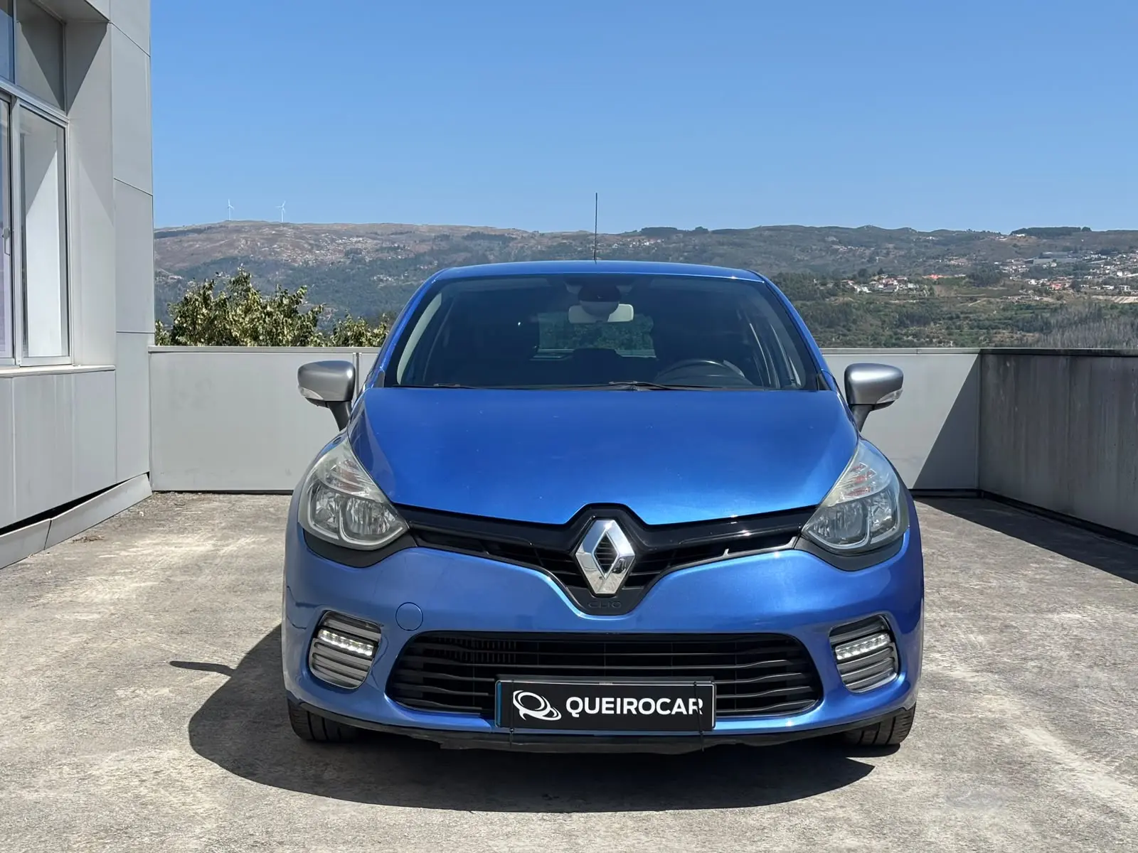 Renault Clio Outro 1