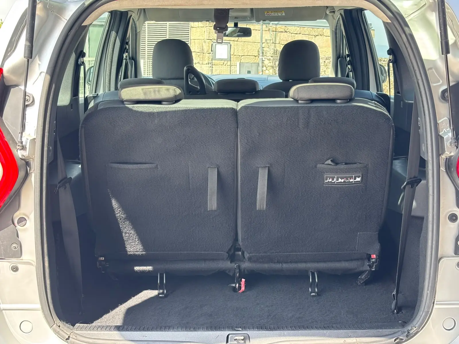 Dacia Lodgy 1.5 dCi Confort 7L 11