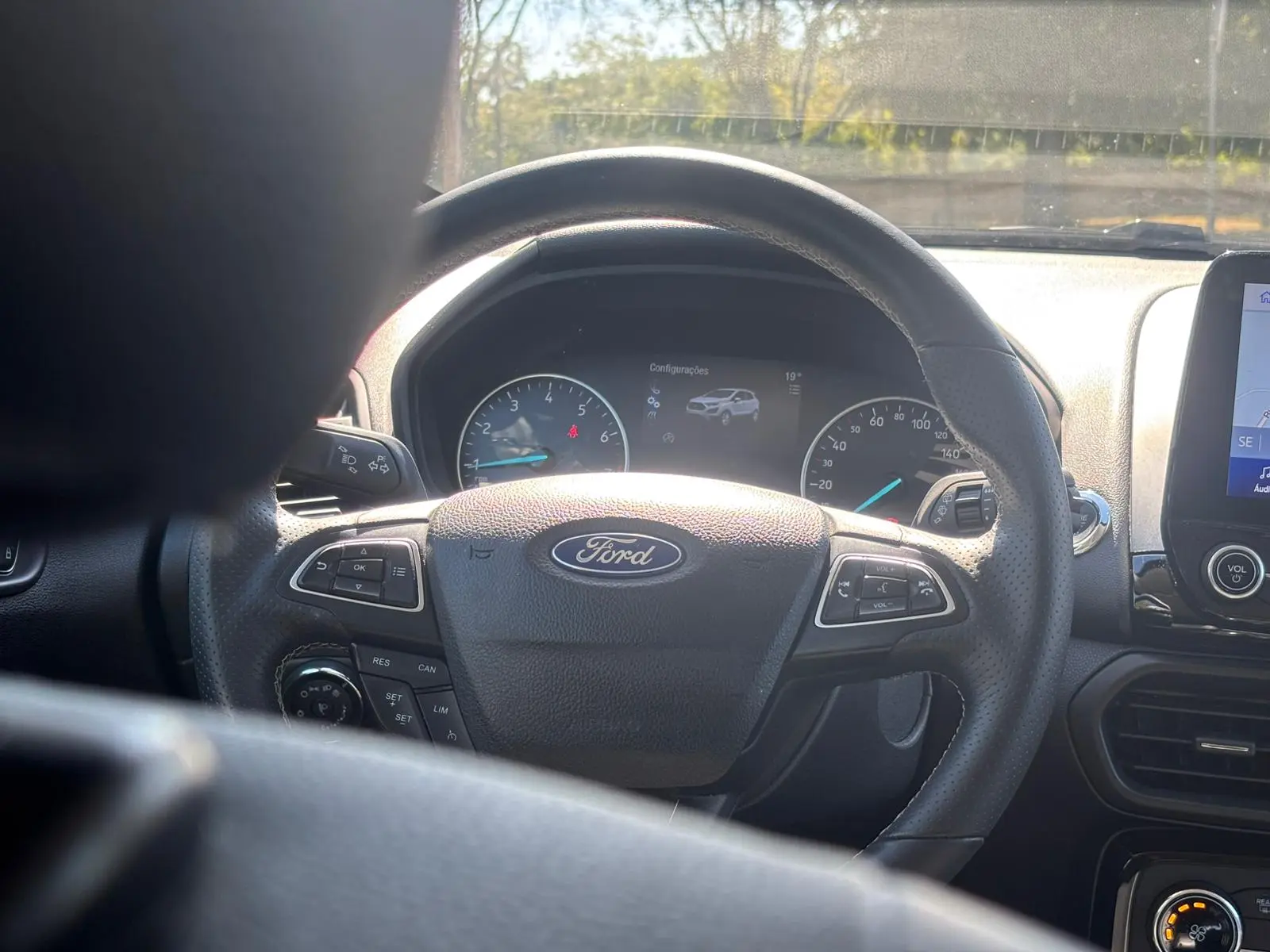 Ford EcoSport 1.0 EcoBoost ST-Line Plus 17